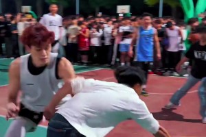 文班亚马分马！广西文班打球有多炸裂？臂展2米15随便扣