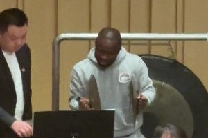 王楚淇怒喷：丢人现眼脸都不要了！曼联十一打十不敌埃弗顿！