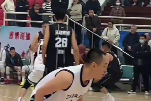 王猛：湖人进攻能打得这么厉害，第一功臣是詹姆斯，因为他肯放权