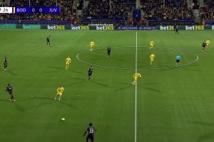 [集锦]欧冠-吉拉西双响福伊特直红 多特4-0十人比利亚雷亚