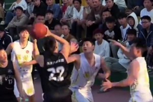 假如能在这个时代打球？回顾易建联当年在湖人球馆的投篮训练！