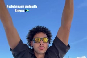 哇塞，这身材！野球场肘姐晒打球视频：我要的是绝对压制！