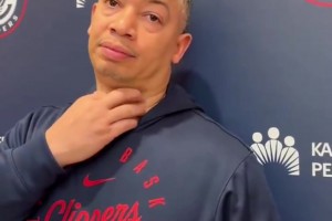 分手前好几周不和保罗说话？泰伦·卢回应：全是胡扯！他还要打球呢，怎么能不交流