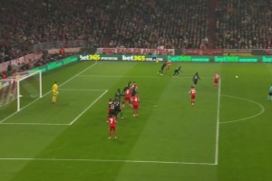 锁定胜局！格纳布里头球摆渡，塔中路抢点攻门得手