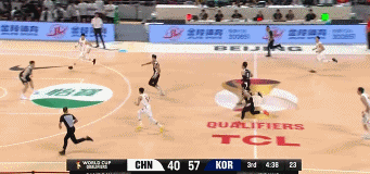 进攻层次性！廖三宁反击上篮不中张镇麟单手补篮得分